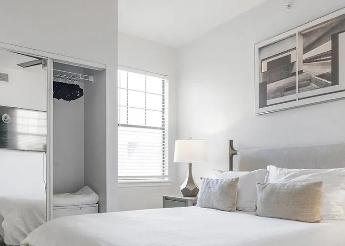 Landing Modern With Amazing Amenities