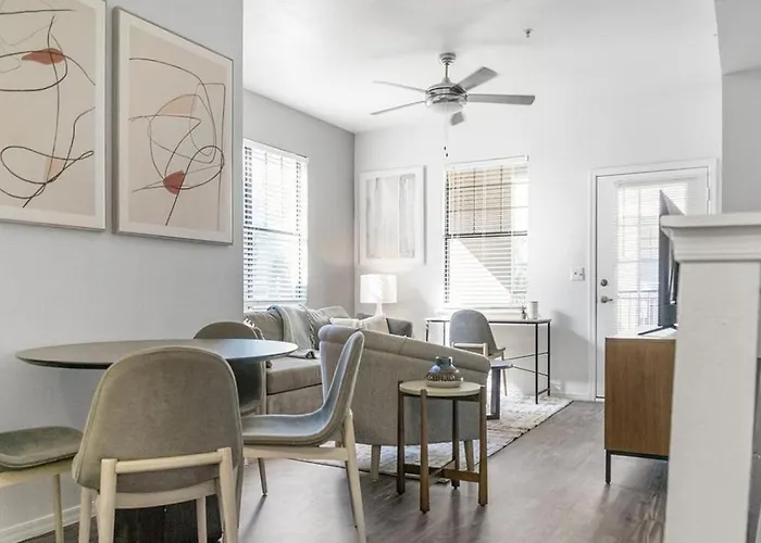 Landing Modern With Amazing Amenities * Tucson