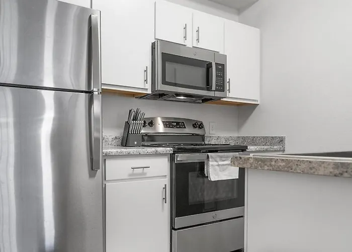 Landing Modern With Amazing Amenities Tucson