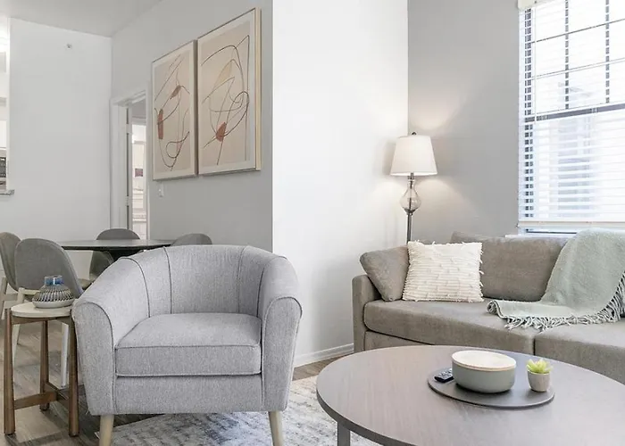 Landing Modern With Amazing Amenities *